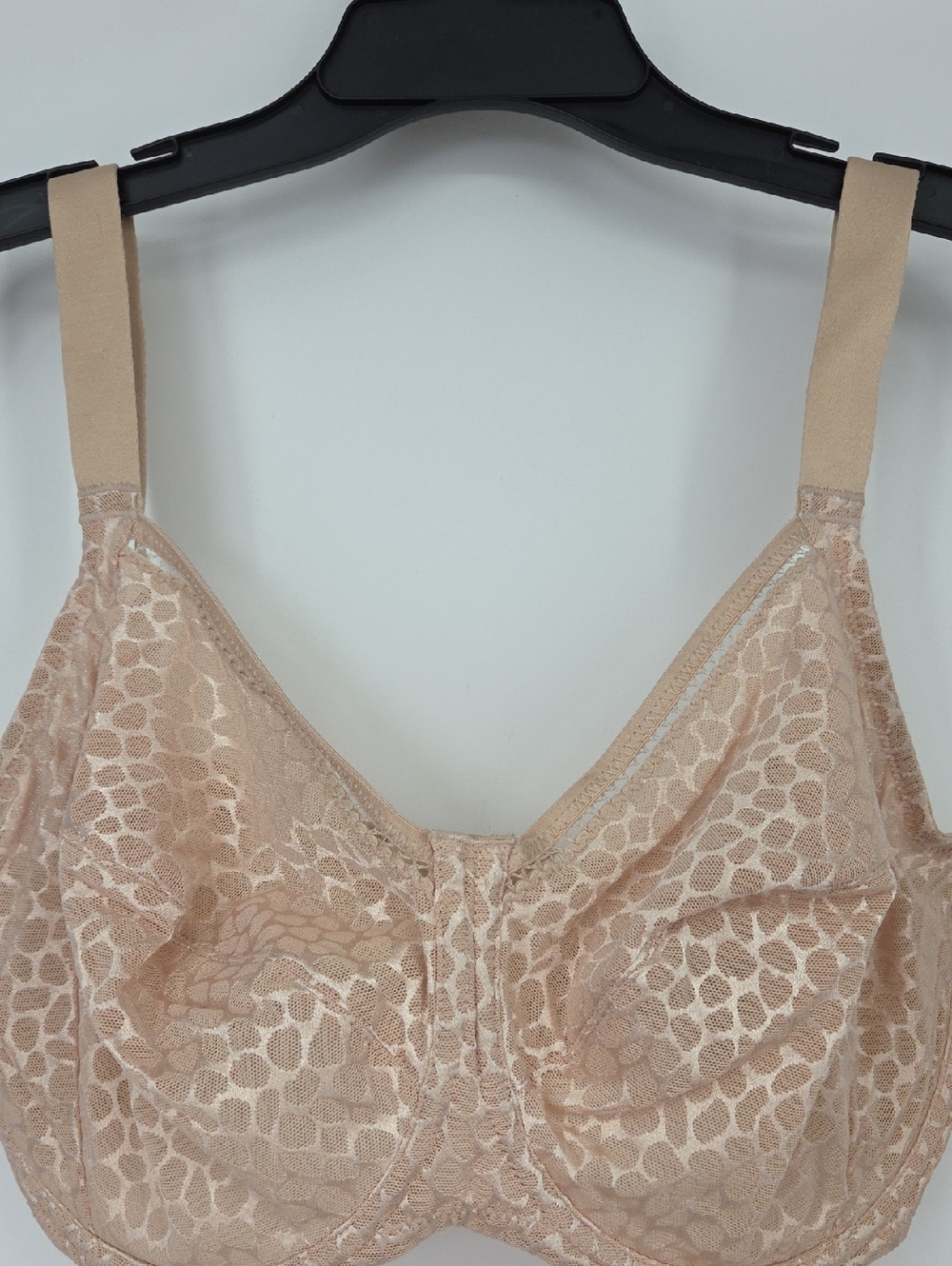 Wacoal Beige Lace Full-Coverage Support Bra